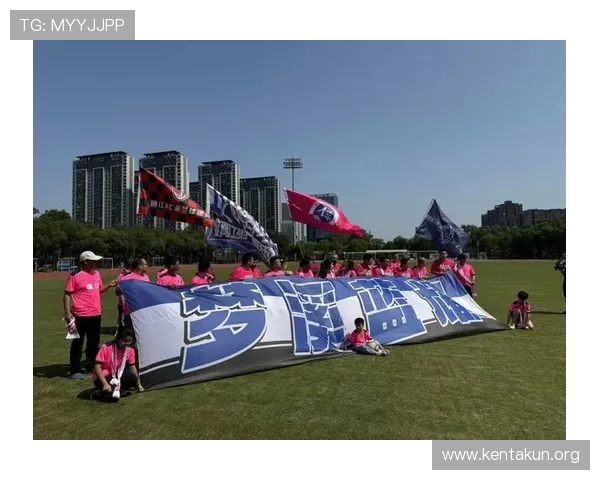 千亿球友会网站提供丰富的足球社区活动增强球迷之间的互动体验