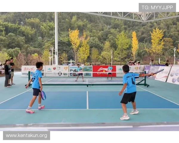 球友会体育全平台助力青少年体育发展，提供丰富的青少年运动资源和专业指导，促进青少年健康成长